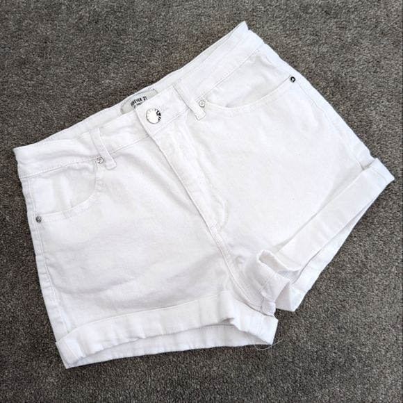 FOREVER 21 high rise white denim shorts Waist 25 Size Xsmall Small - Picture 1 of 9